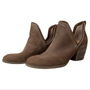 Crown Vintage Platform Bootie (Size 8.5)